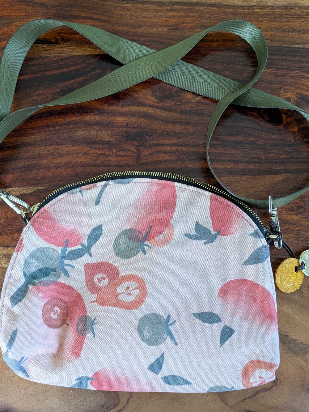 NWT R. Riveter Crossbody Bag - Picture 2 of 3